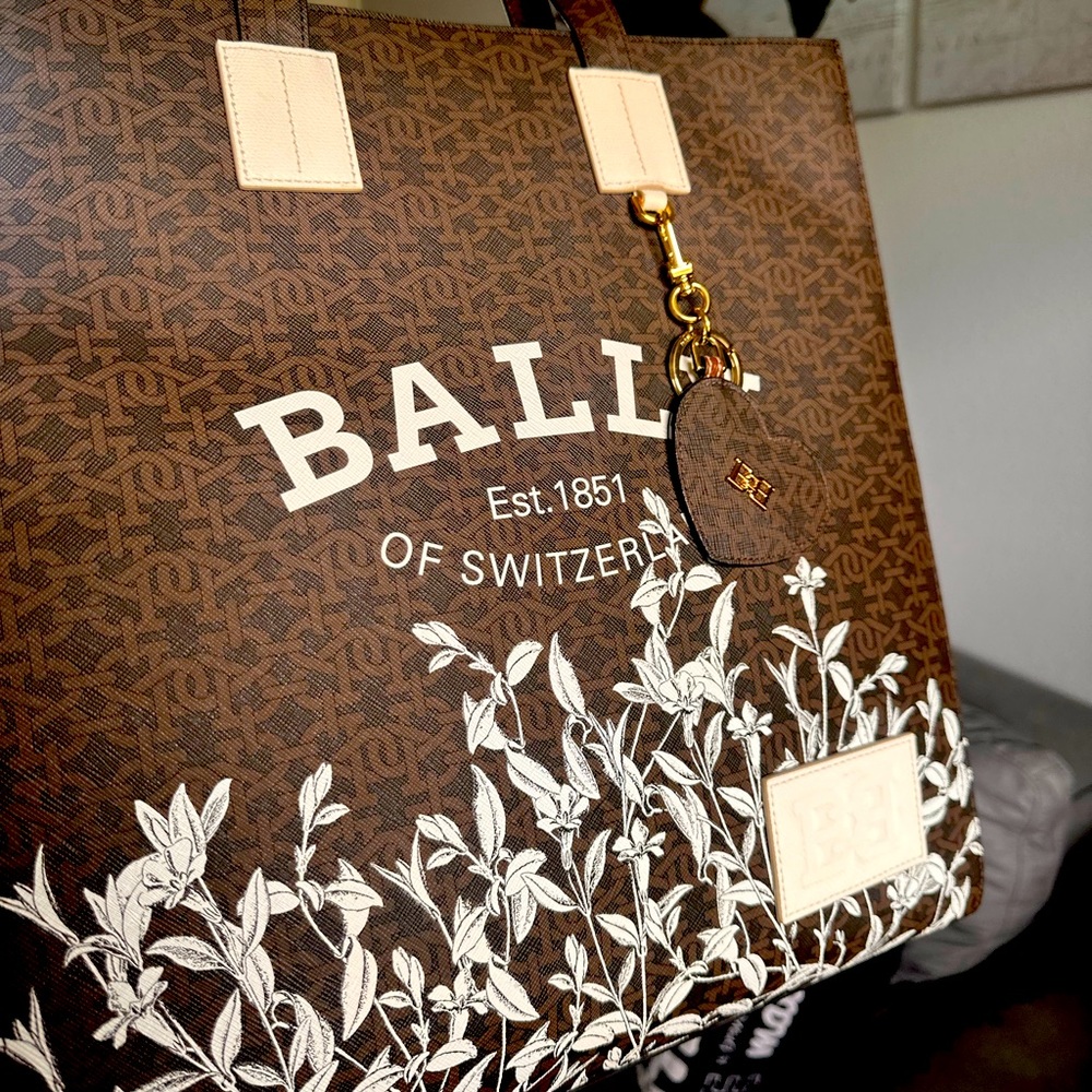 Bally barry crystalia brown bag tote ladies